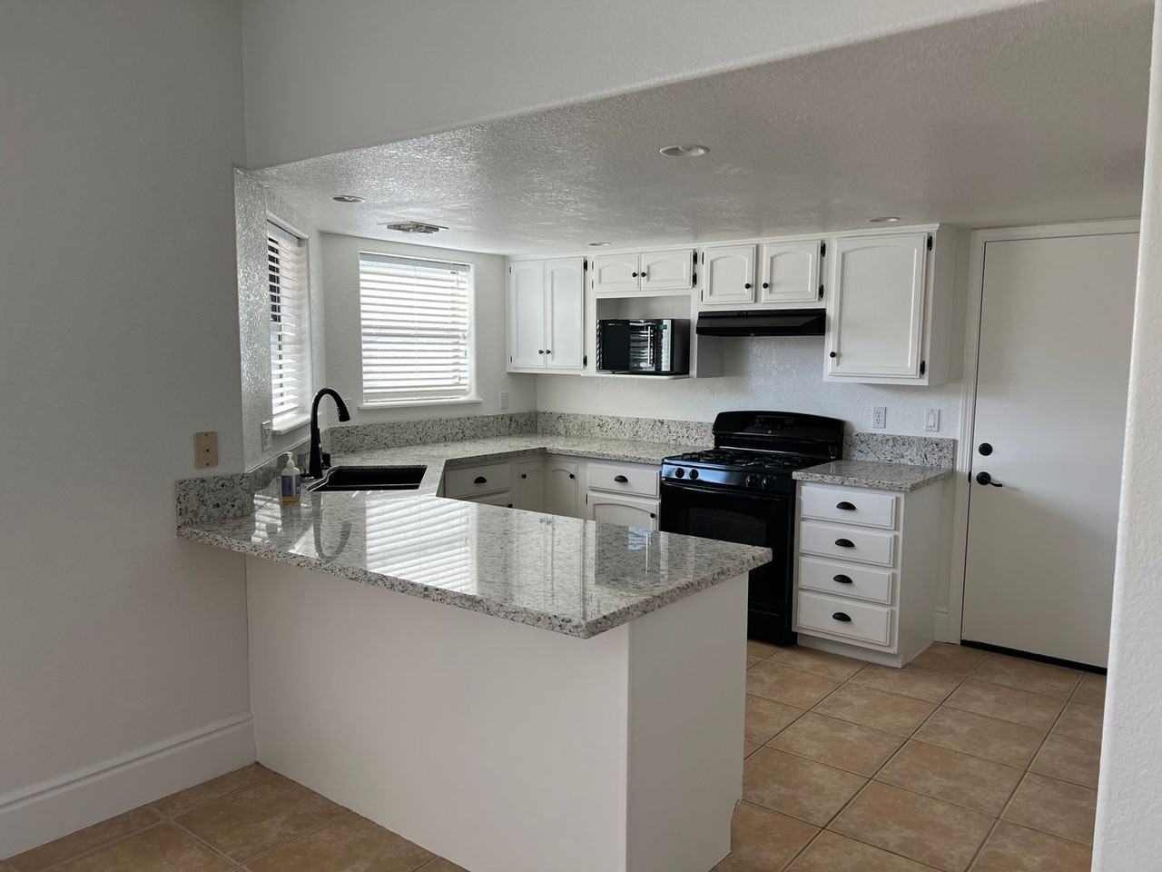 5371 S Tierra Linda Dr - Photo 5 of 24