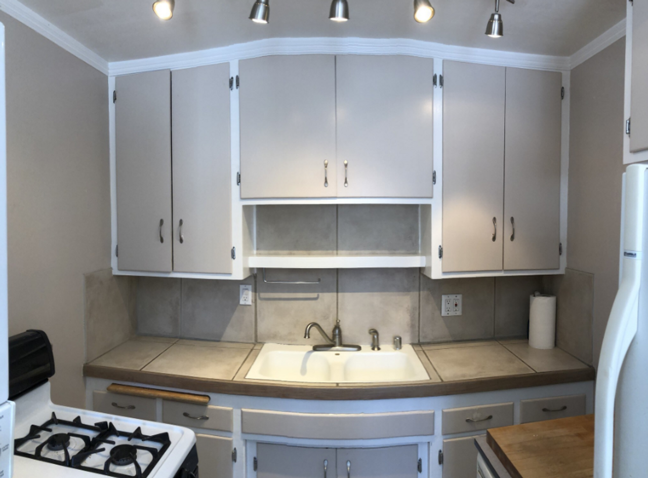 3751 32nd St - Photo 2 of 10