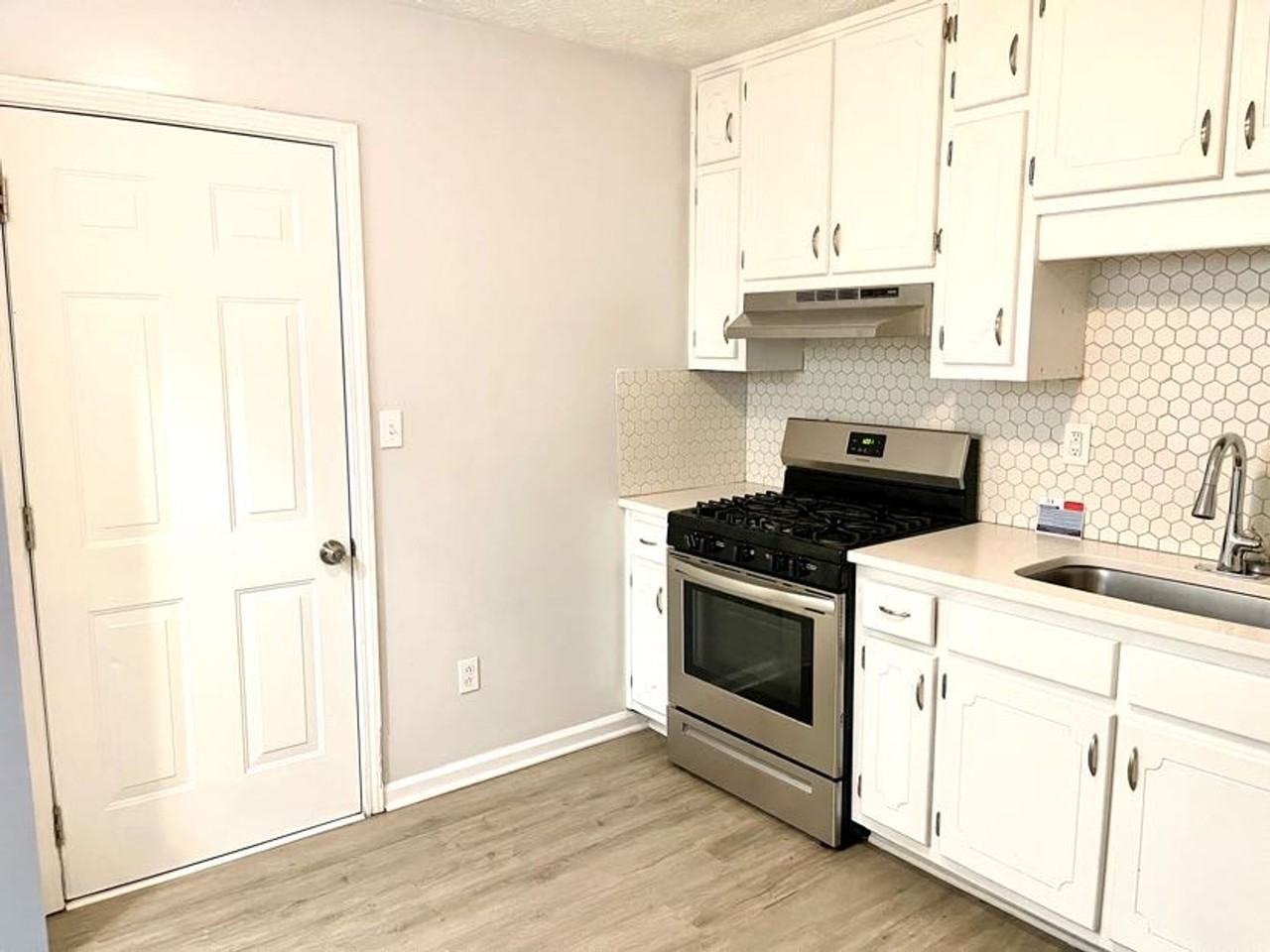 86 Church St - Photo 5 of 14