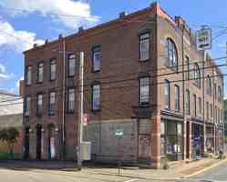 featured image of 212 1/2 Main St