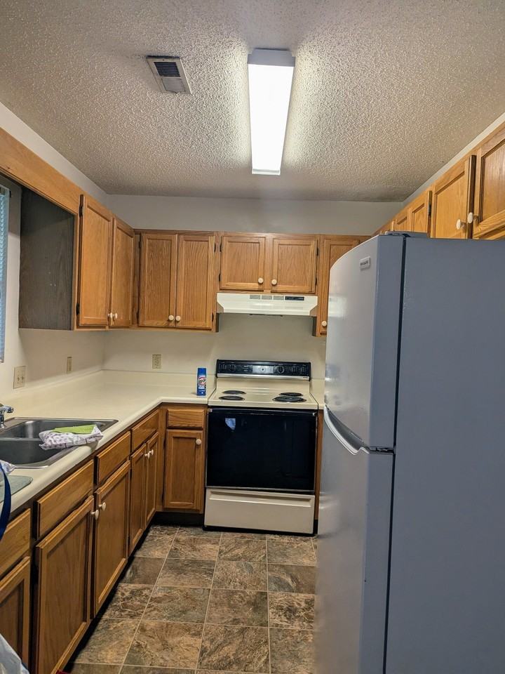 397 New Haw Creek Rd #D - Photo 2 of 8