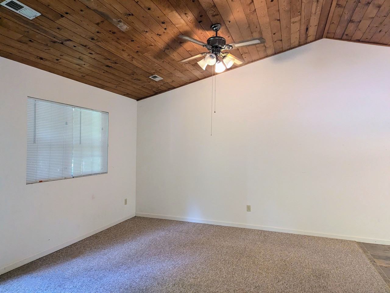 397 New Haw Creek Rd #D - Photo 4 of 8