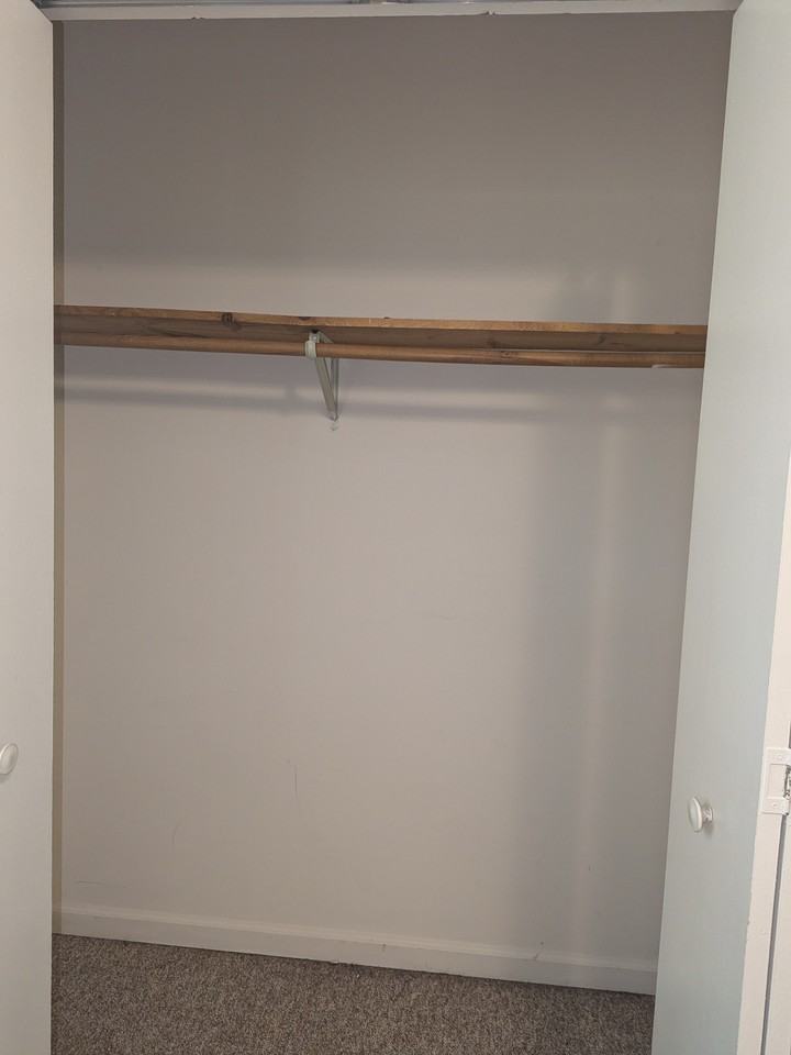 397 New Haw Creek Rd #D - Photo 7 of 8