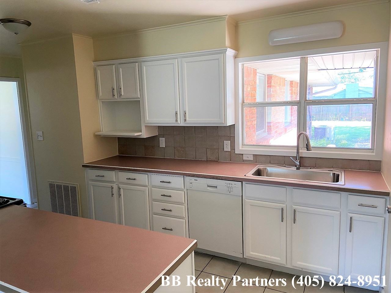 4548 E 25th Pl #NA - Photo 5 of 19