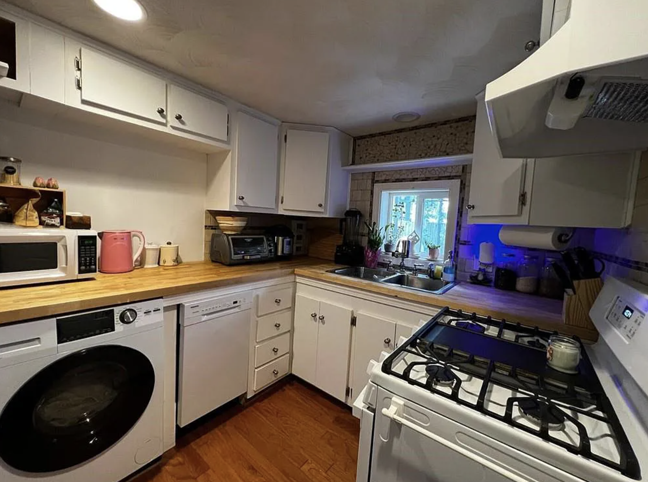 88 Oxford Ave #NA - Photo 5 of 14