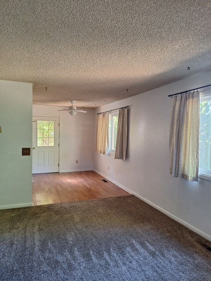 1927 Burlington Ave #1927 - Photo 2 of 13