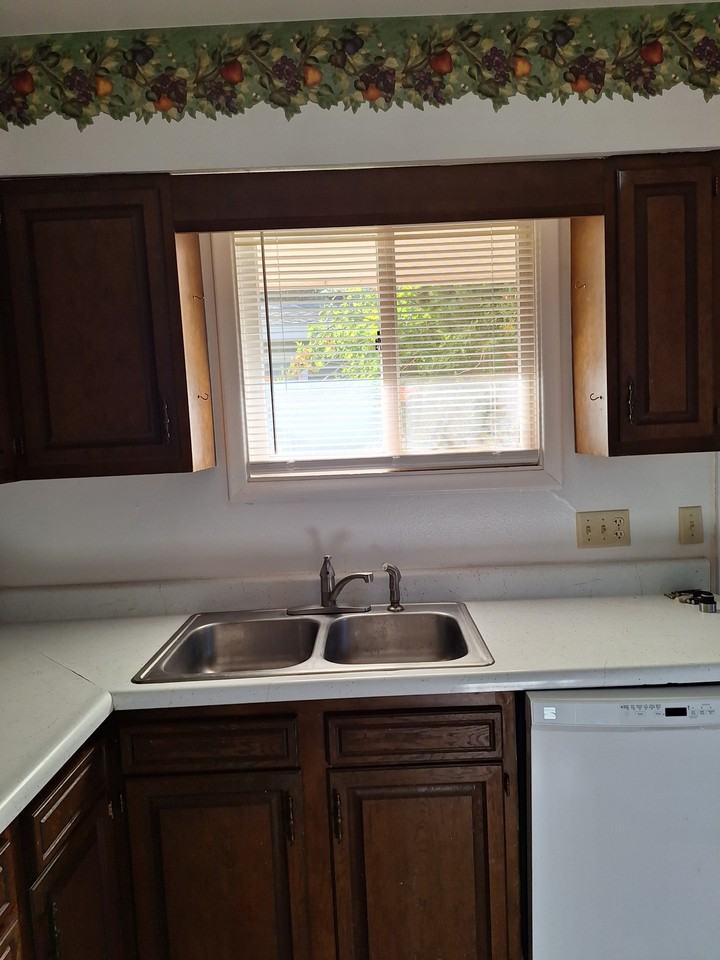 1927 Burlington Ave #1927 - Photo 3 of 13