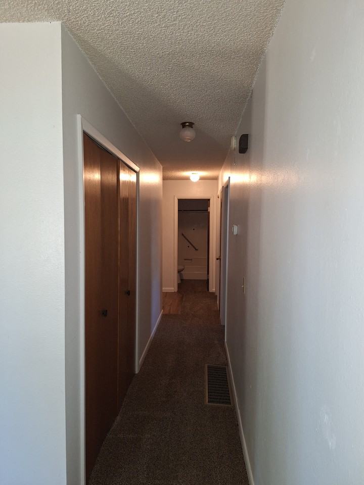 1927 Burlington Ave #1927 - Photo 5 of 13