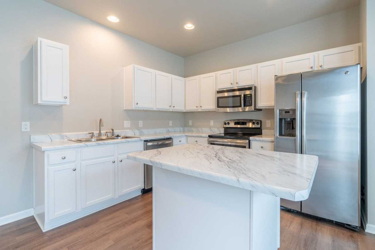 Johnston Commons Brownstones - Photo 7 of 50