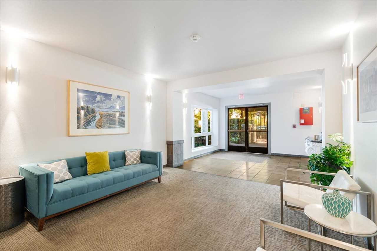 Kearney Court Apartments - Photo 4 of 46