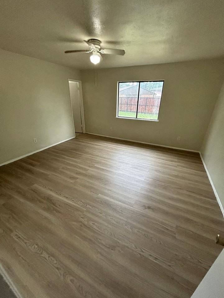 1101 Independence Trl - Photo 3 of 20