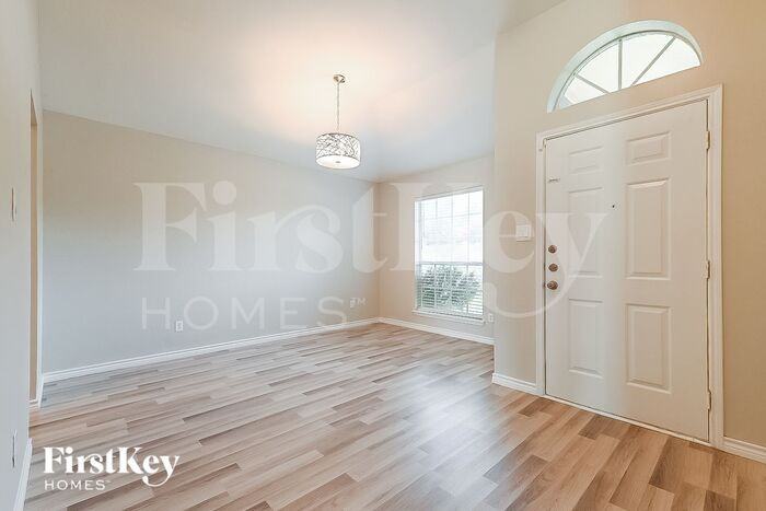 1731 Reynolds St - Photo 3 of 15