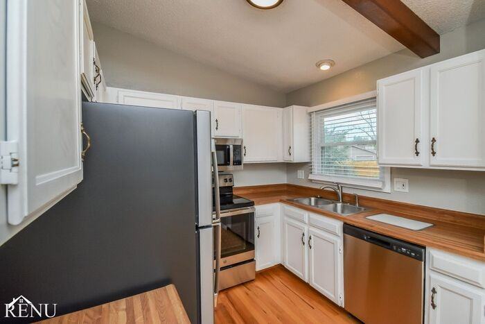 3450 Fair Dawn Dr - Photo 2 of 18