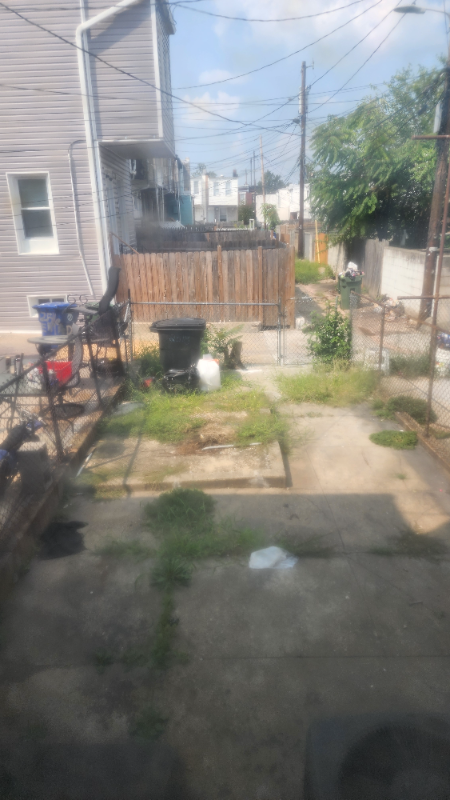 2518 E Madison St - Photo 2 of 9