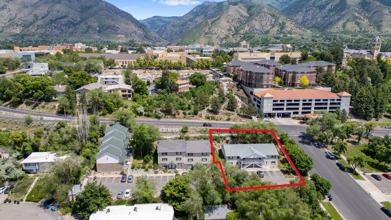 Stoneleigh - Photo 2 of 4