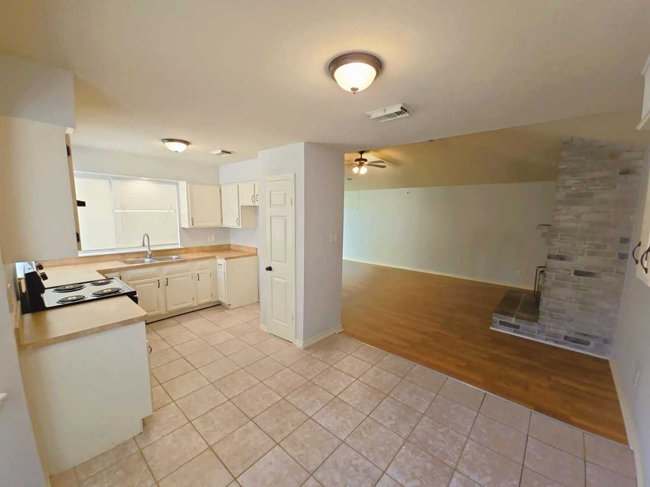 5611 Caldicote St - Photo 5 of 33