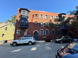 featured image of 3 Bartlett St