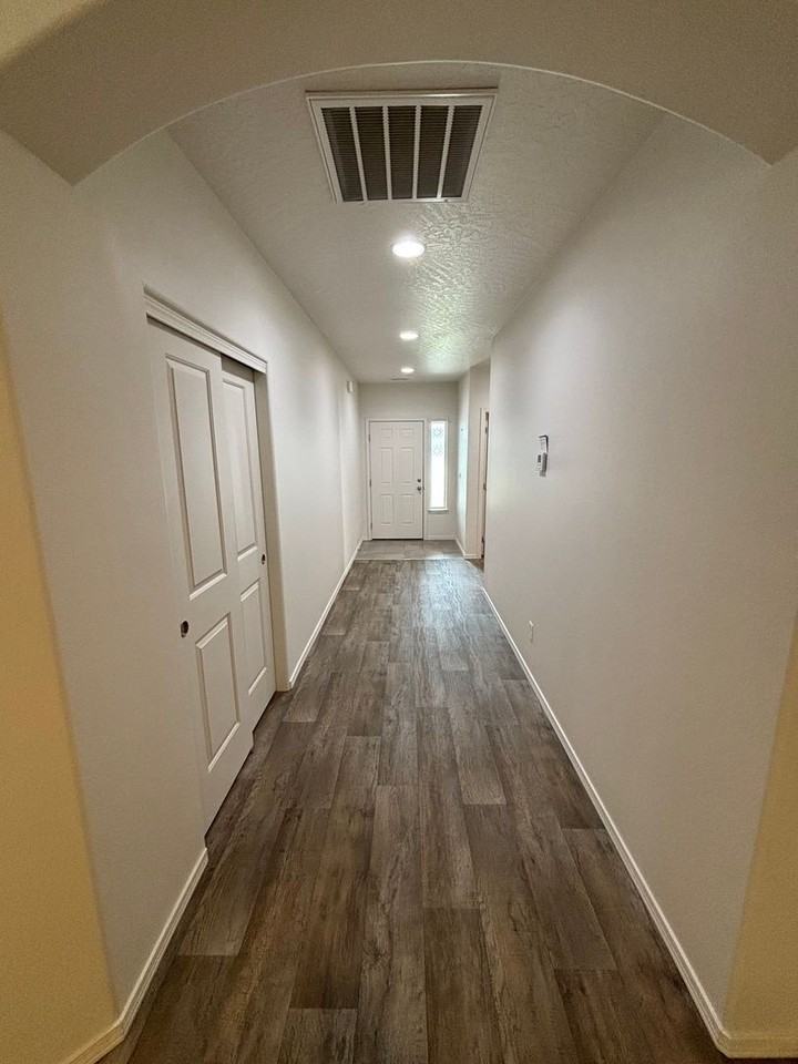 3624 N Britton Rd - Photo 4 of 40
