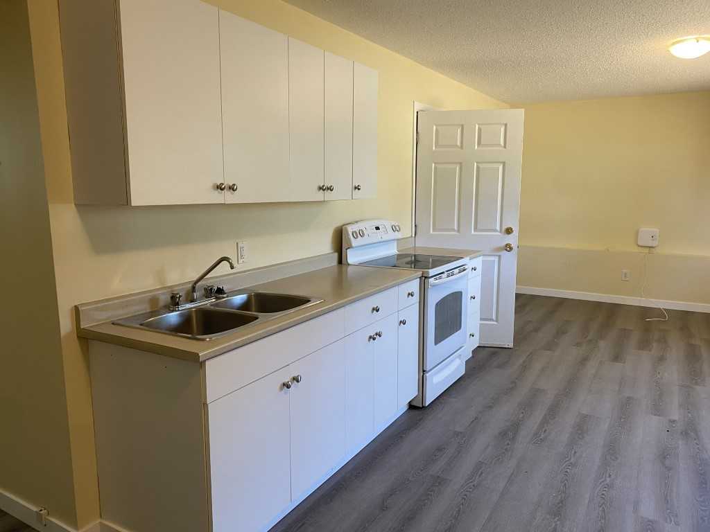 5 Needham St Lowr - Photo 2 of 11