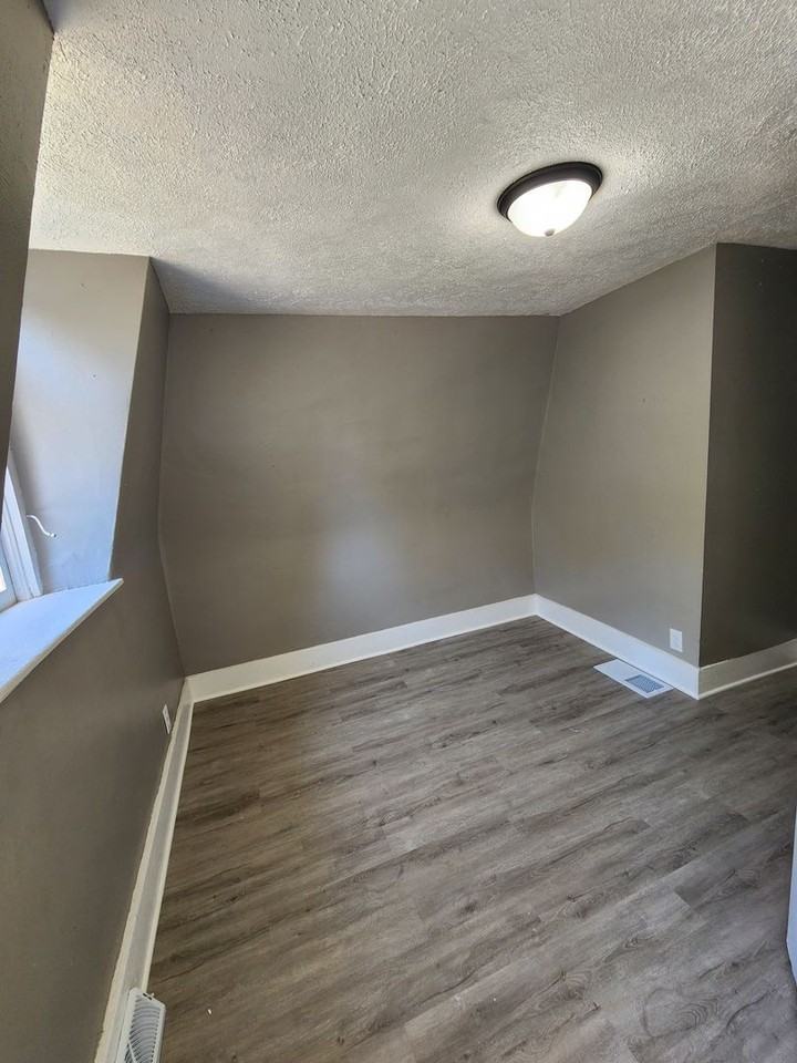 418 South Union Street - Photo 2 of 8