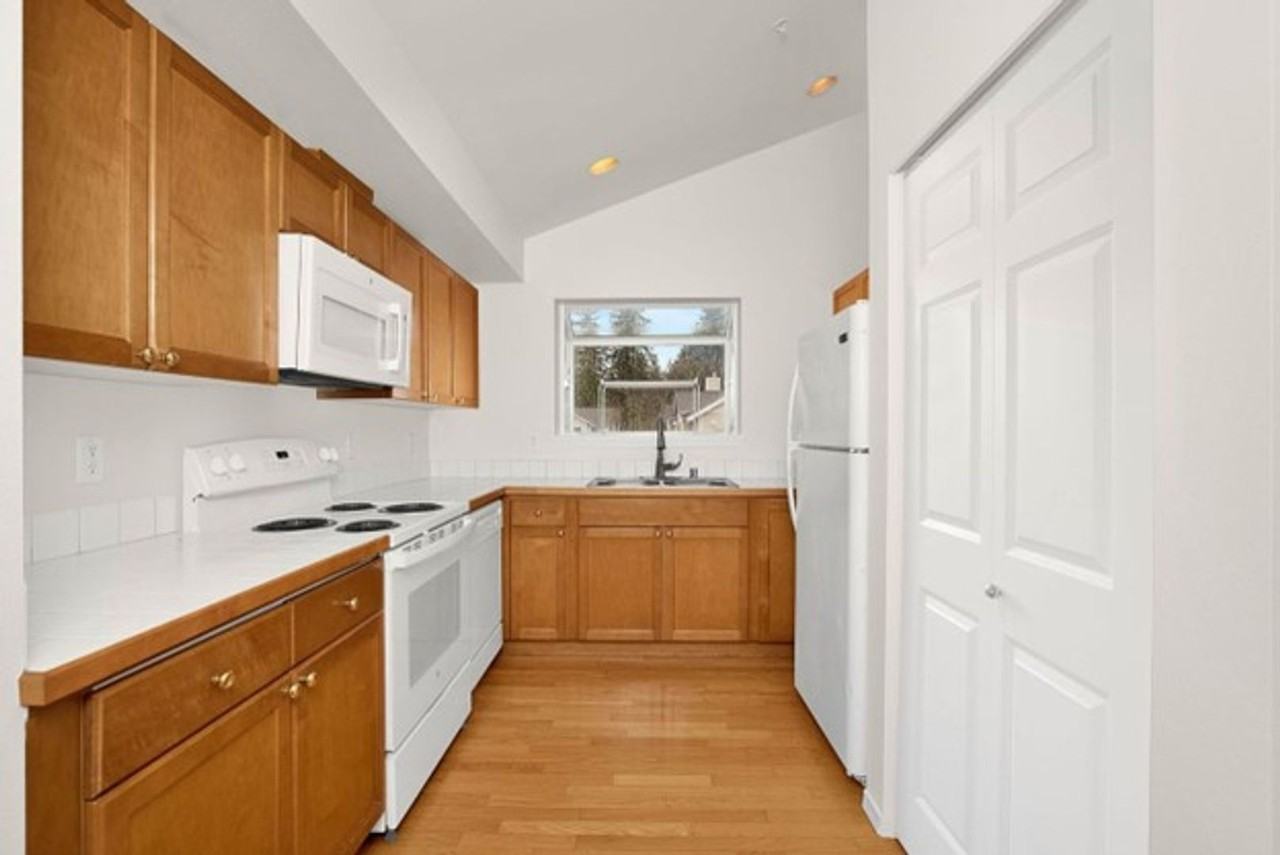 1522 196th St Se #G102 - Photo 3 of 7