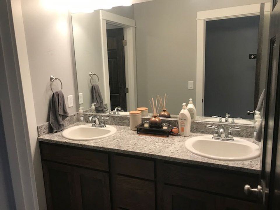 2930 Warbler Way #B - Photo 4 of 50