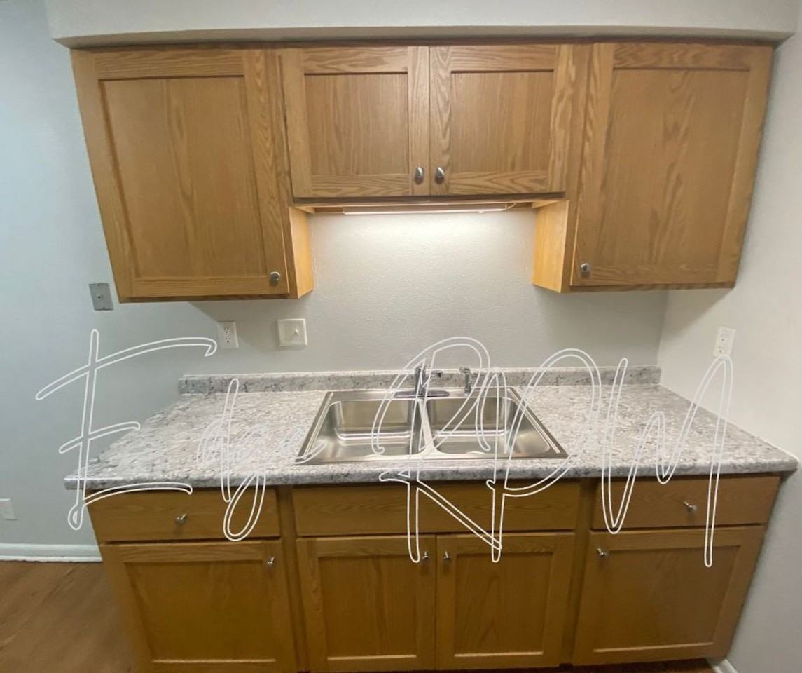 Willow Run Heights - Photo 5 of 31