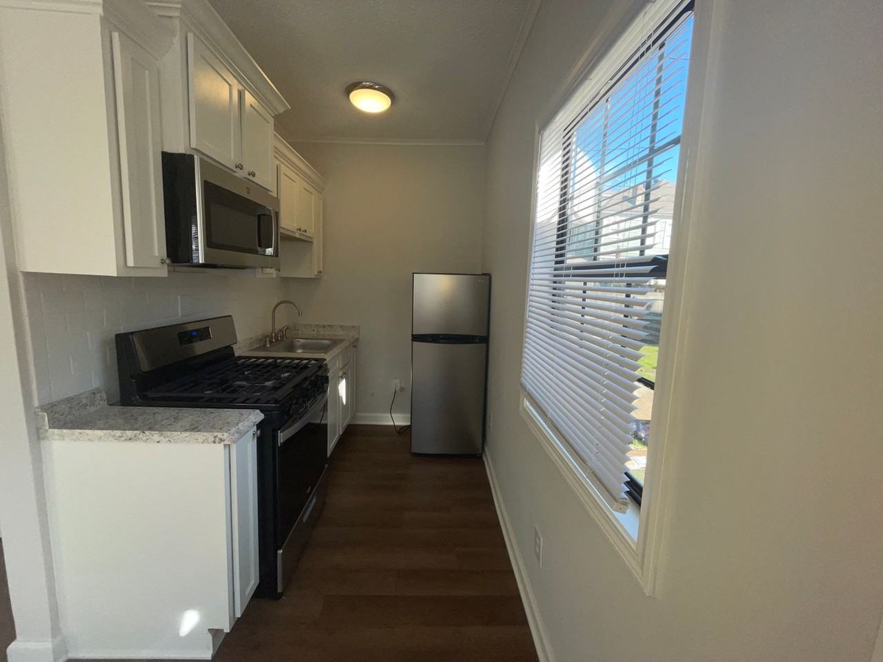 1298 Carr - Photo 5 of 8