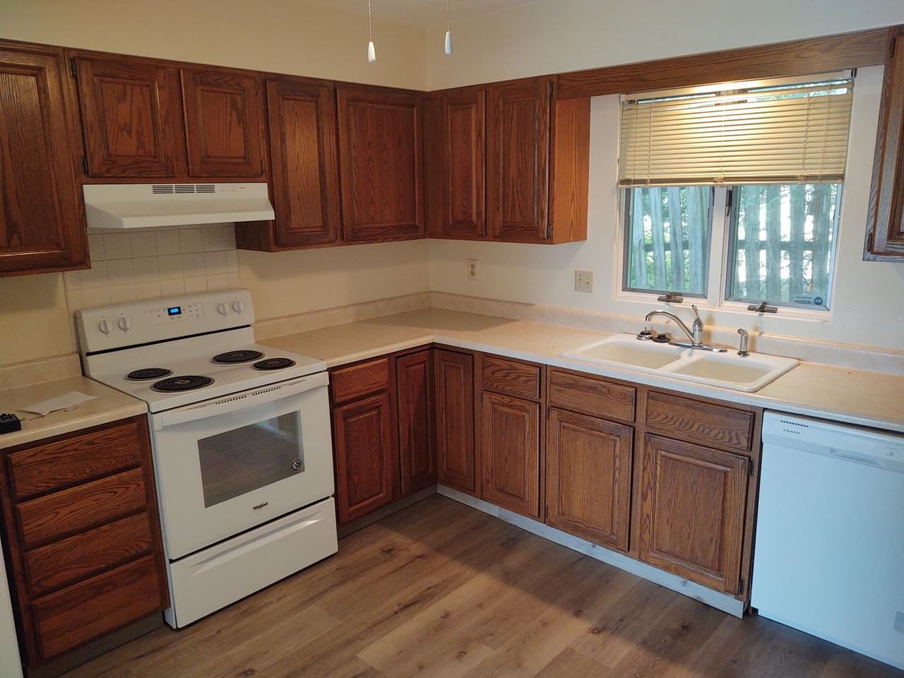 SW 3720 35th - Photo 3 of 16