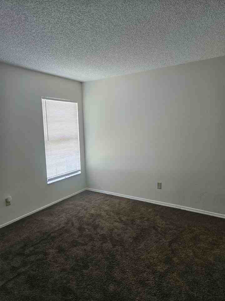 1864 N Merrick Dr - Photo 5 of 5