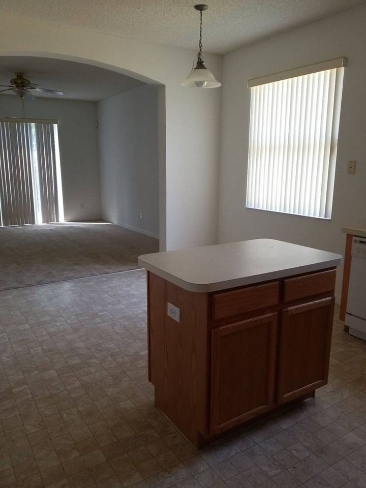 3773 Shawn Cir - Photo 2 of 17