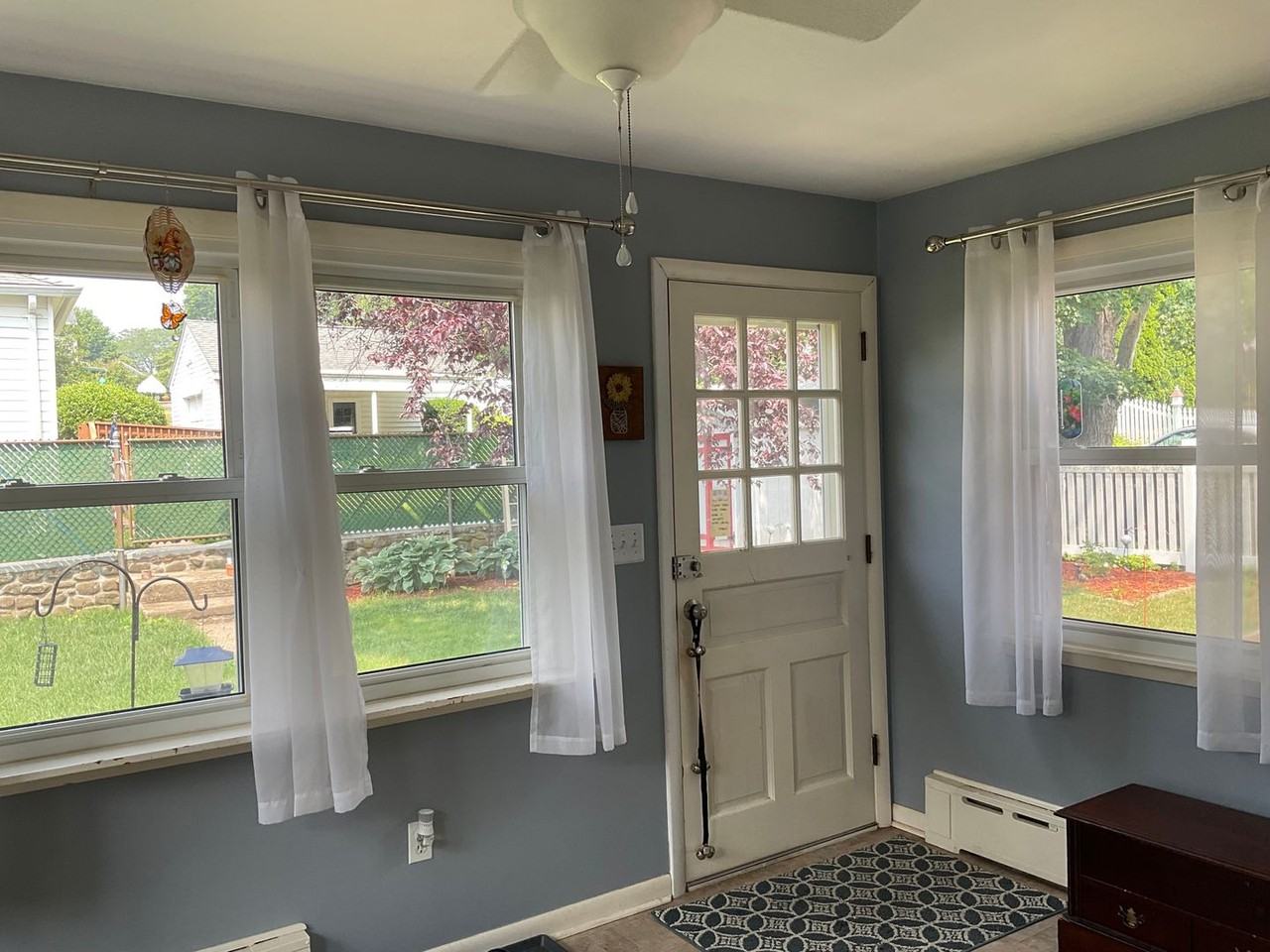 278 N Elm St - Photo 3 of 26