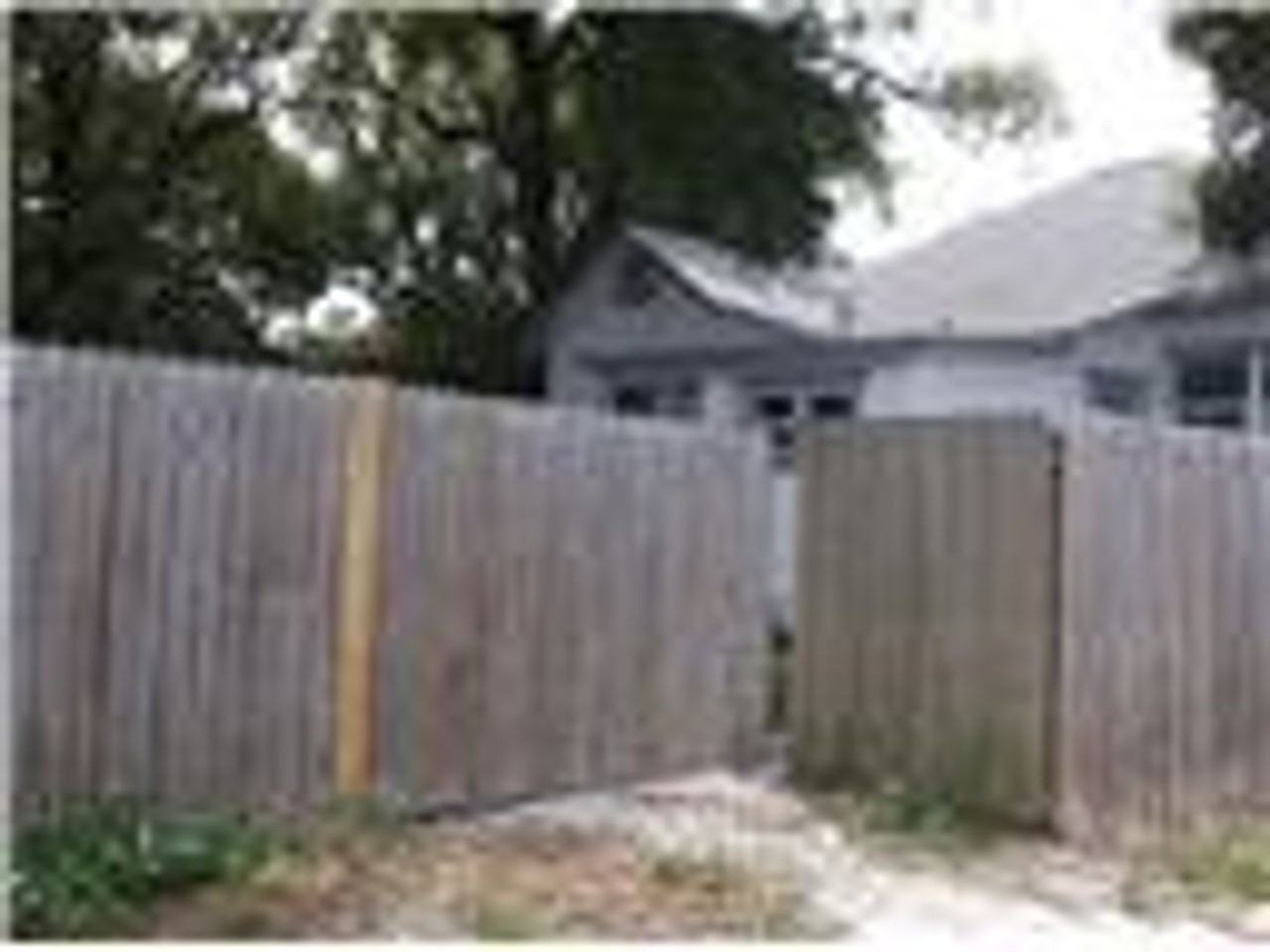 702 E Forest Ave - Photo 2 of 9