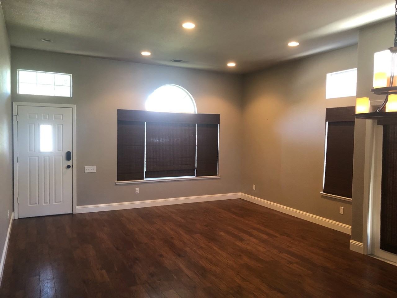2560 Du Bois Dr - Photo 3 of 23