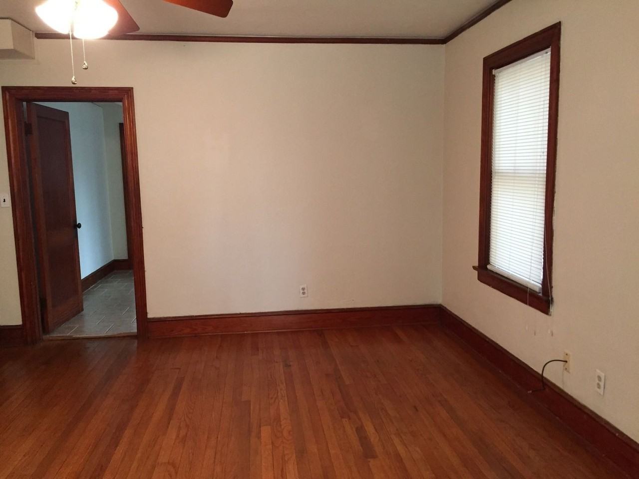 Woodbury Row - Photo 2 of 15