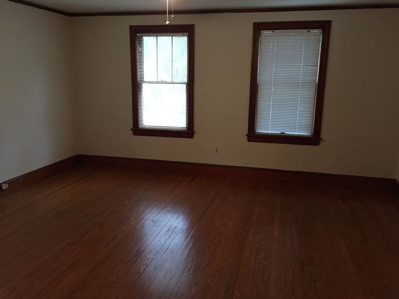 Woodbury Row - Photo 3 of 15