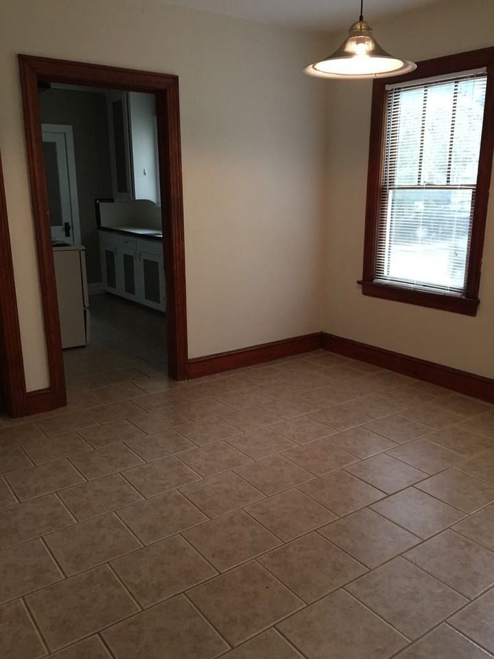 Woodbury Row - Photo 4 of 15