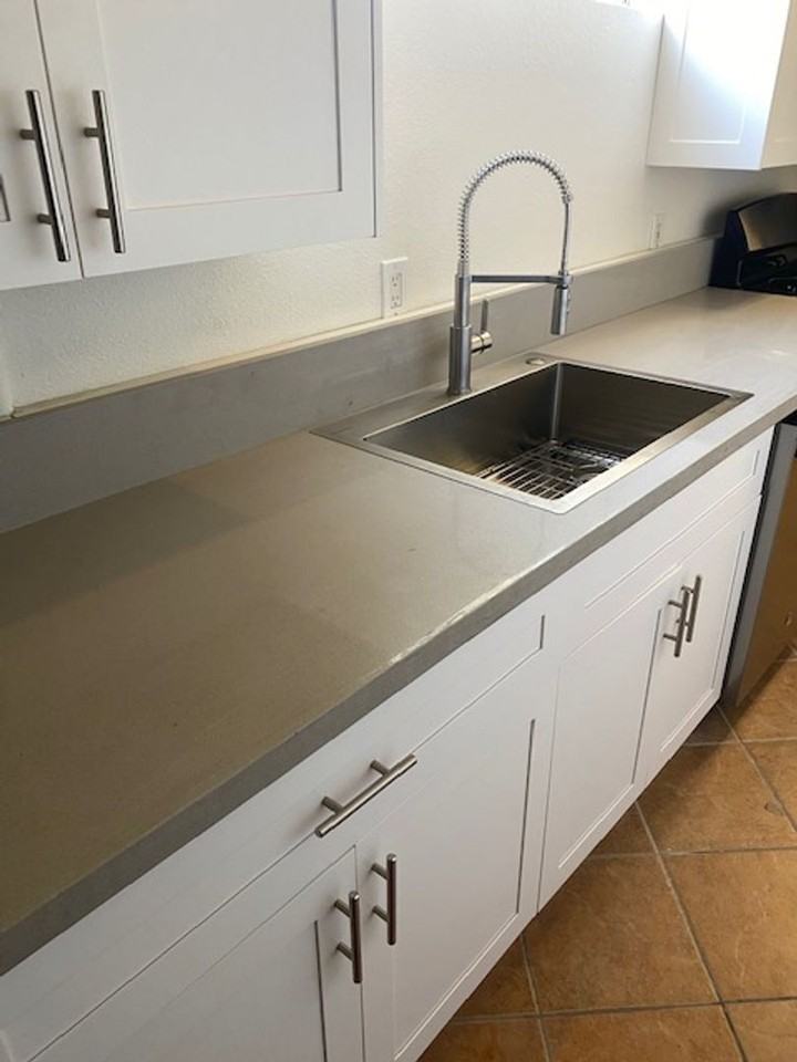 10511 1/2 Orange Ave - Photo 2 of 8