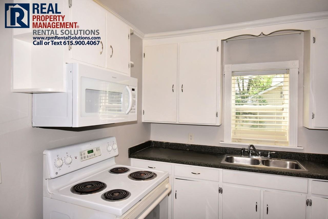 502 2nd Ave - Photo 5 of 15