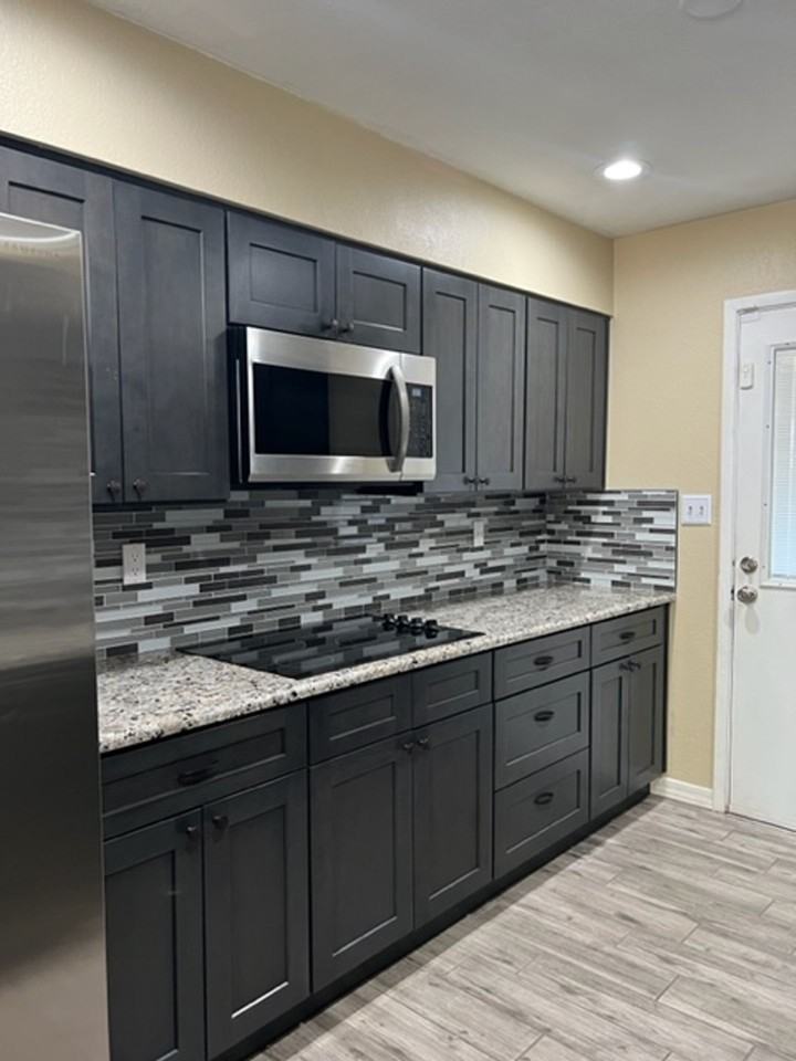 2 Bed 1 Bath Duplex - Photo 2 of 20