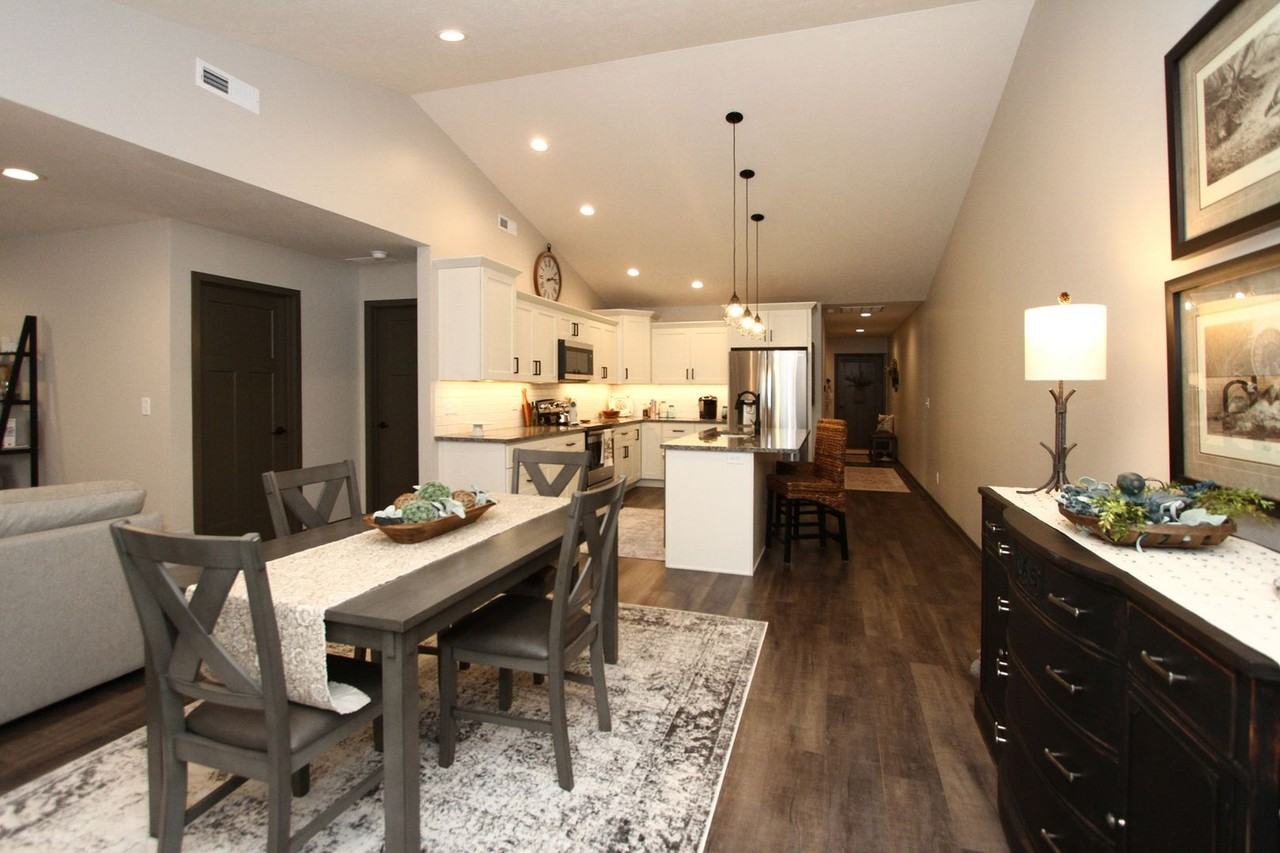 409 S 3rd St - Photo 5 of 16