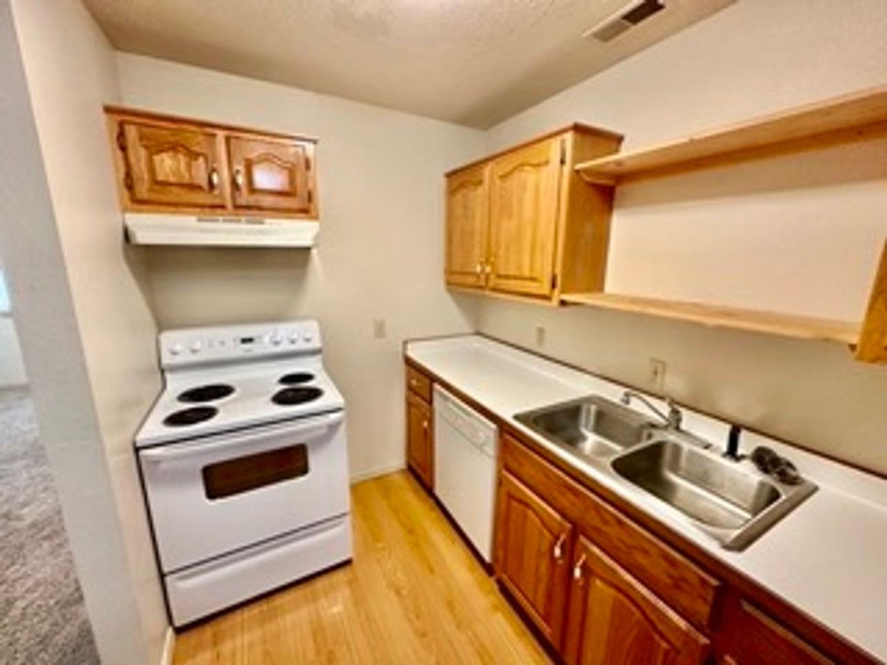 2893 Crystal Lake Dr #6 - Photo 4 of 10