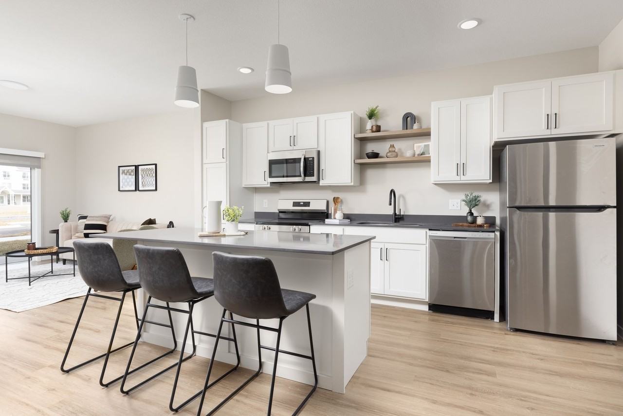 Current33 II - Photo 2 of 50