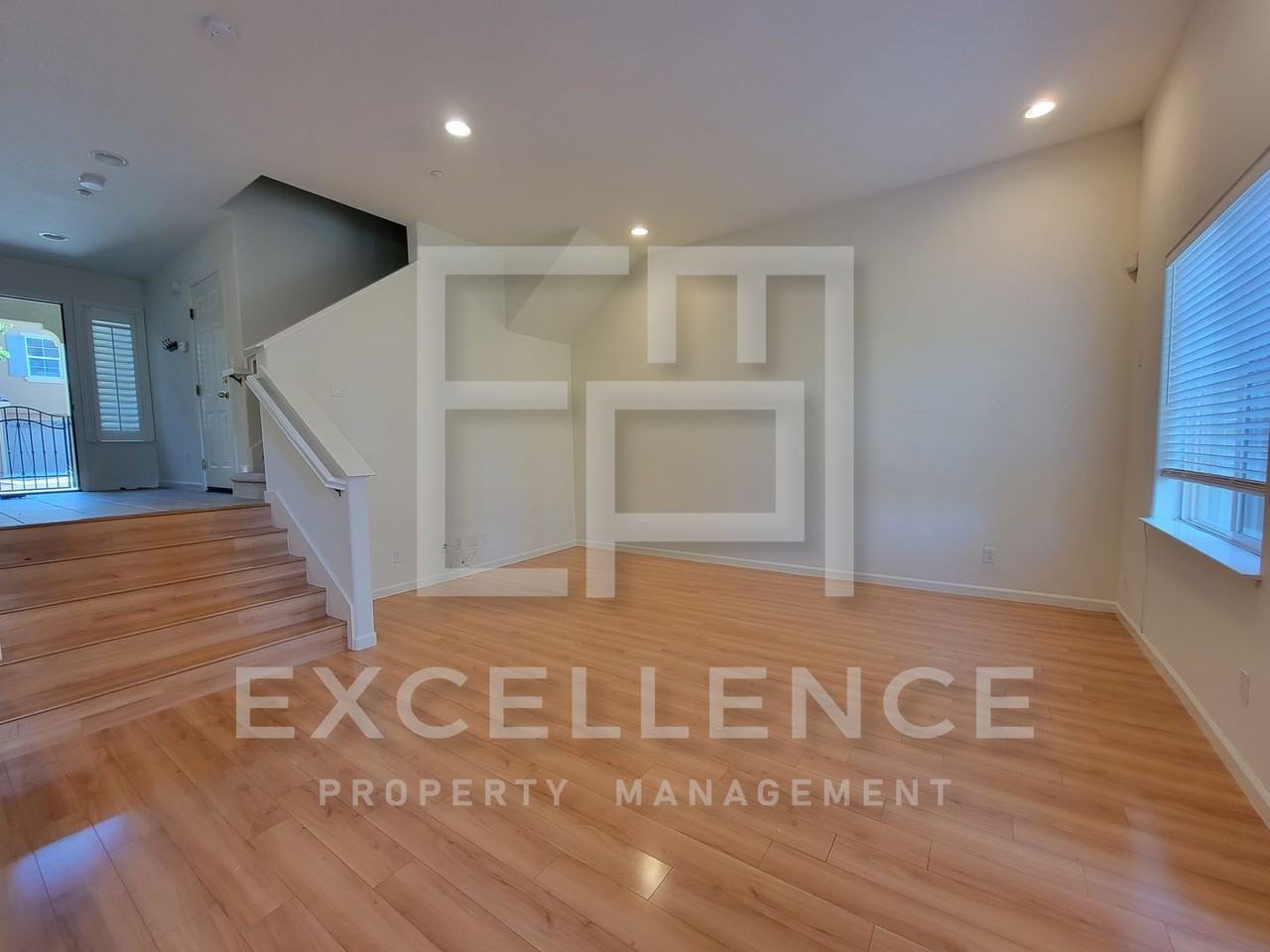 410 Tower Hill Ave - Photo 4 of 17