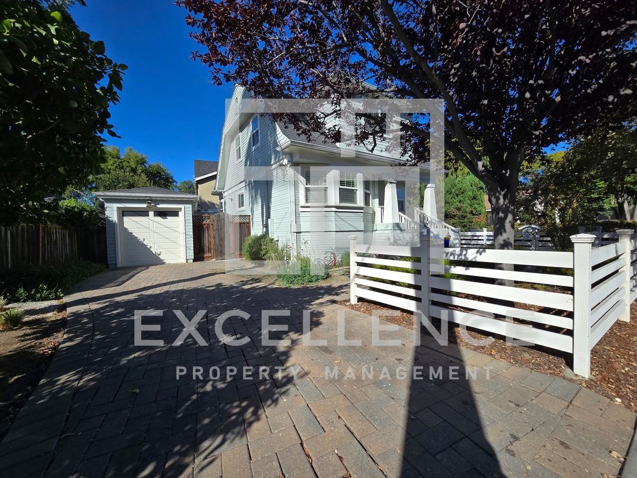 1163 Curtiss Ave - Photo 2 of 16