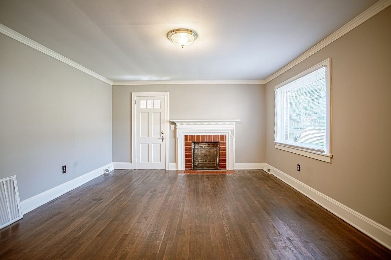 739 Anderson Dr - Photo 3 of 20