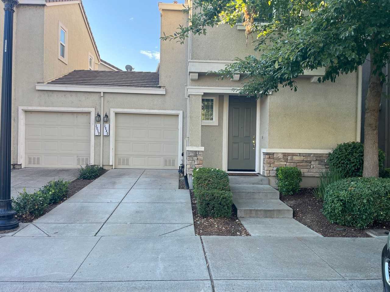 3040 Tice Creek Way - Photo 2 of 36