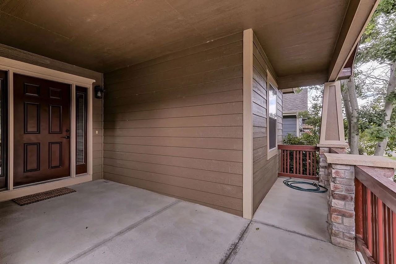 2244 Muir Ln - Photo 2 of 23