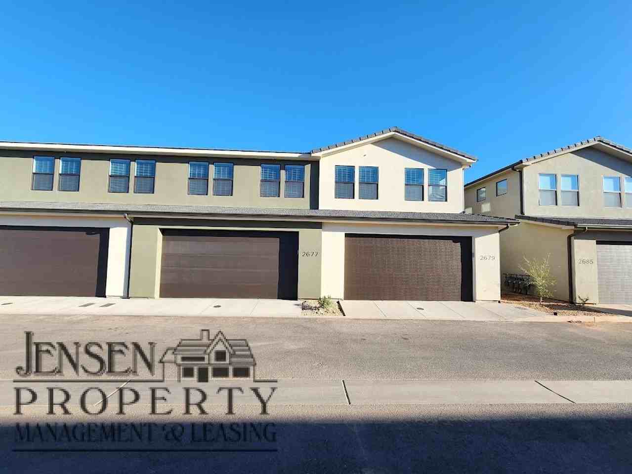 2666 E Wake Forest Ln - Photo 2 of 29