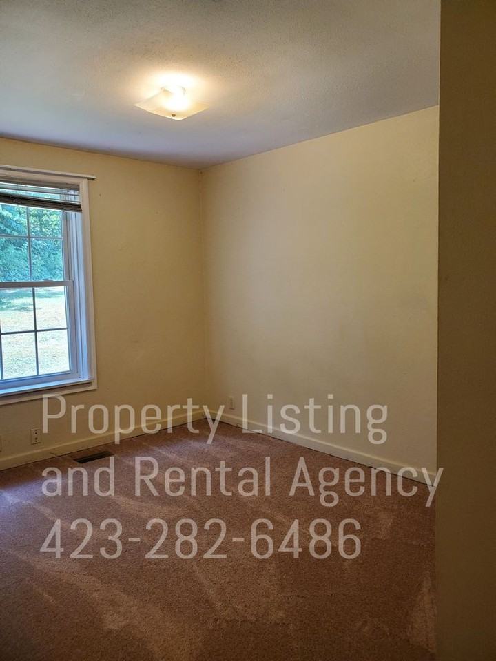 Shelby 1201 - Photo 2 of 10